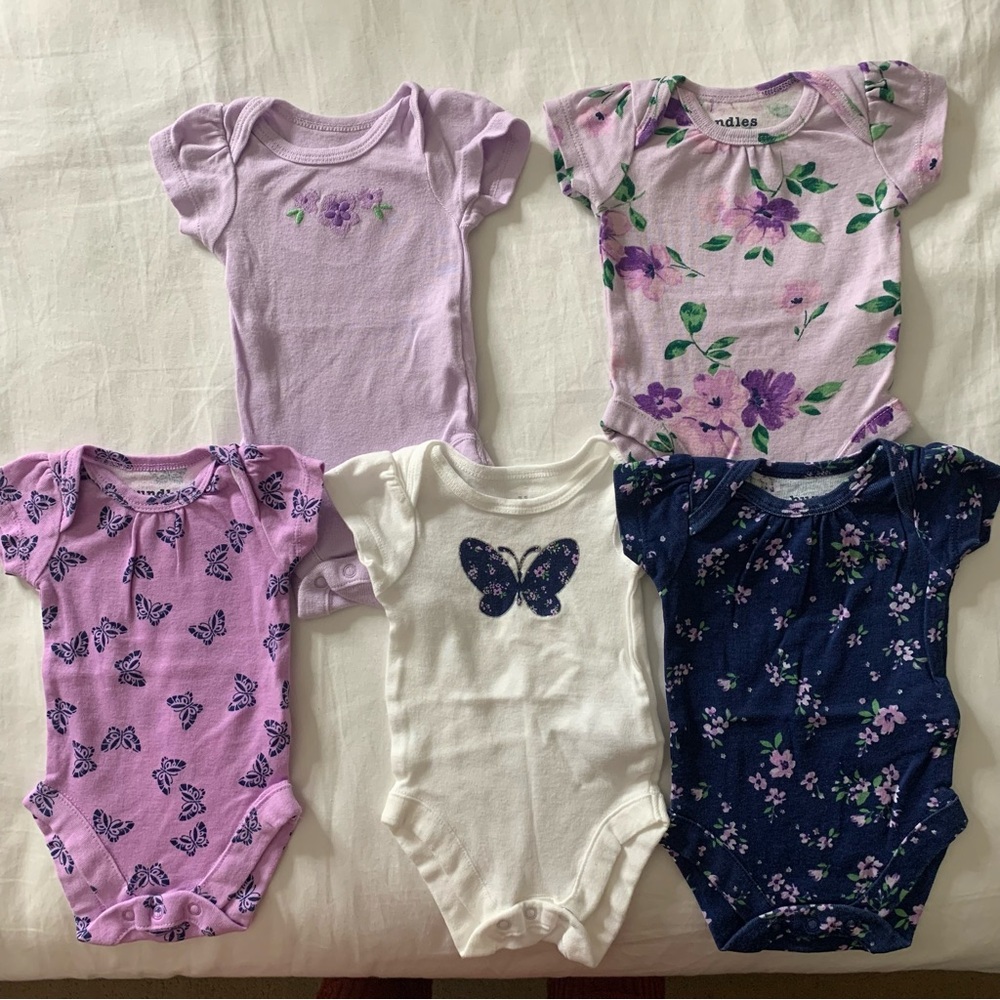 Bundles Baby Place Onesies - 5pcs Floral & Butterfly Set (Newborn)